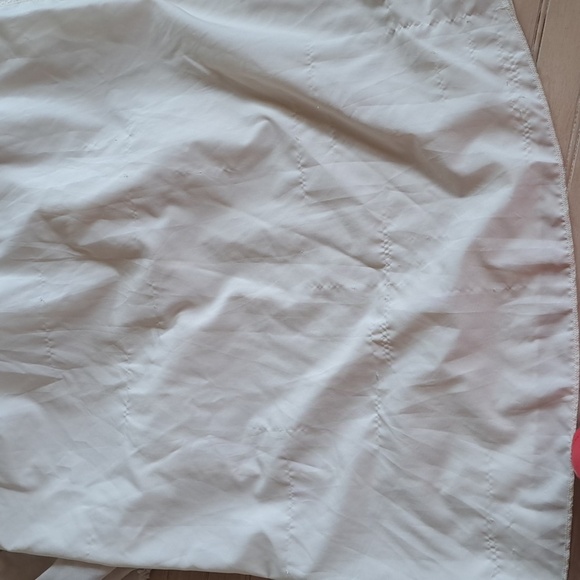 Elegant White Mini Dress - Picture 8 of 9